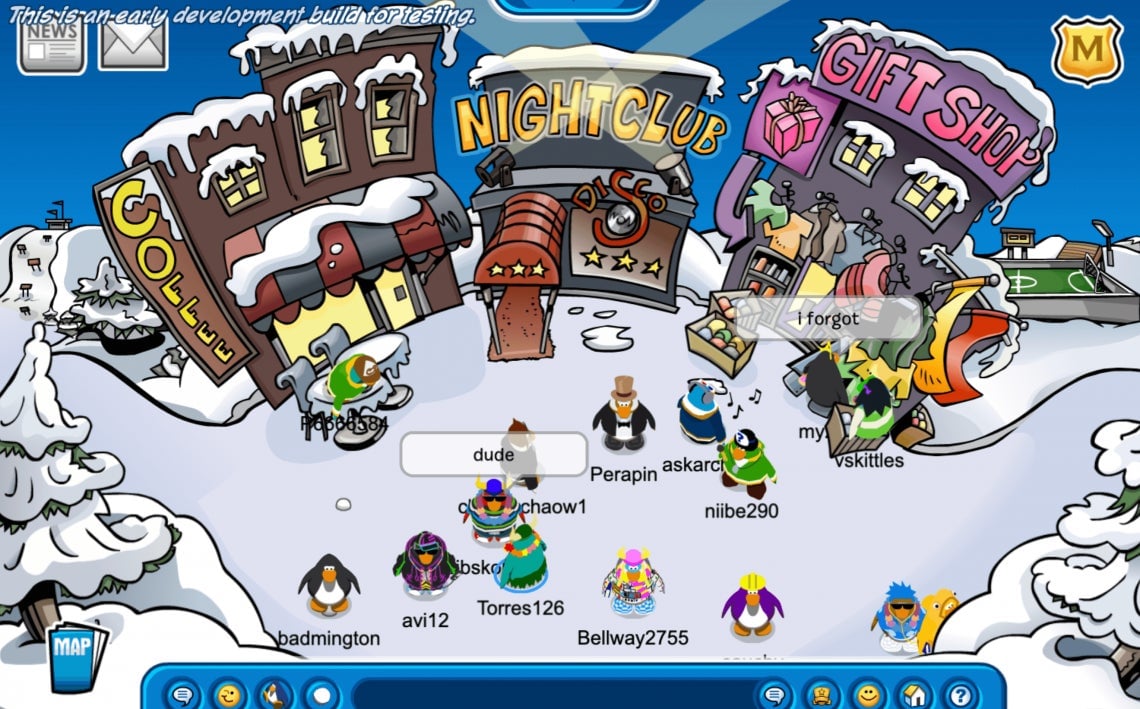 Screenshot: Club Penguin Rewritten (2022)